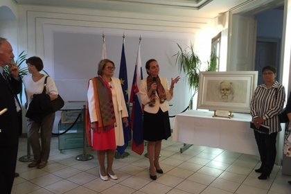 Посланик Йорданка Чобанова откри изложба на Лили Димкова в Братислава